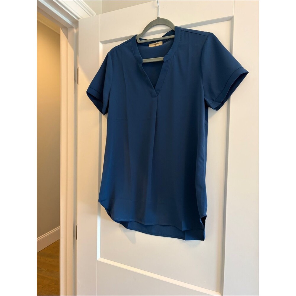 Women's Short Sleeve Split-Neck Blouse in Deep Blue